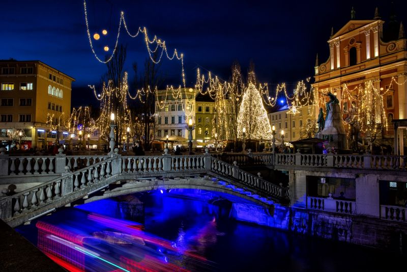 Ünnepi fények Ljubljanában